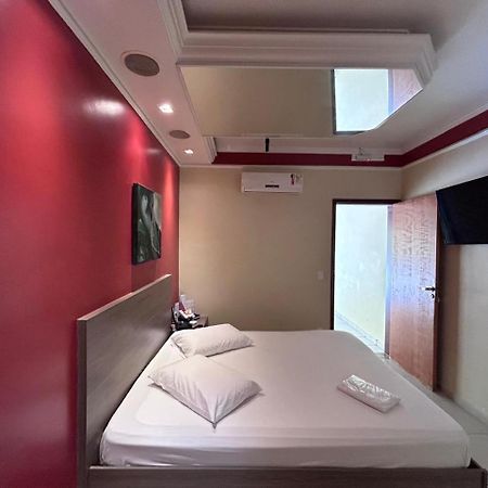 Alpha Motel Amparo  Bagian luar foto